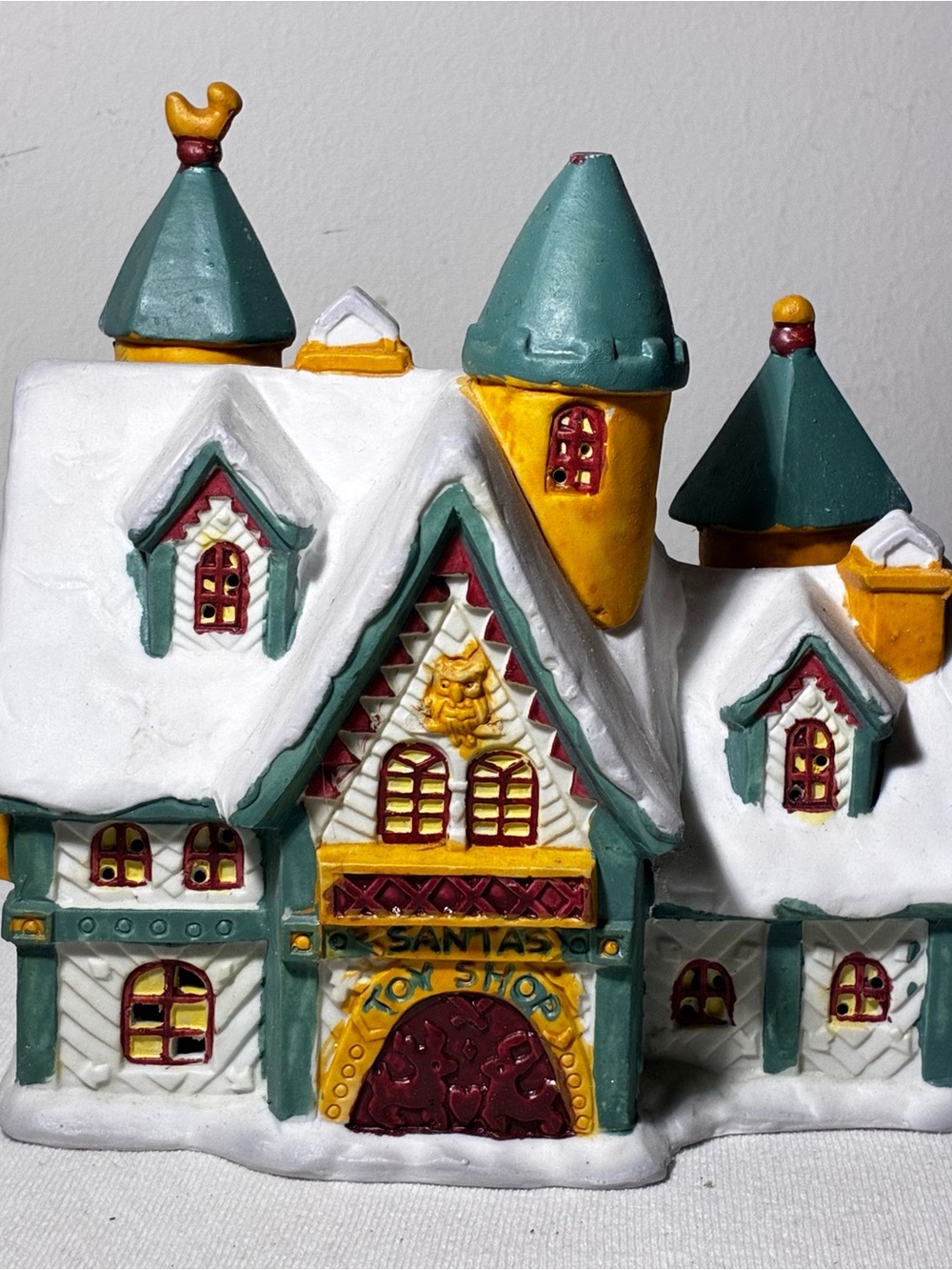 1995 Cherry Ann “Santa’s Magical Toyshop” Collectible Porcelain House